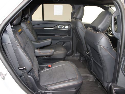 New 2026 Ford Explorer Tremor w/ Tremor Ultimate Package AWD/4WD image 31