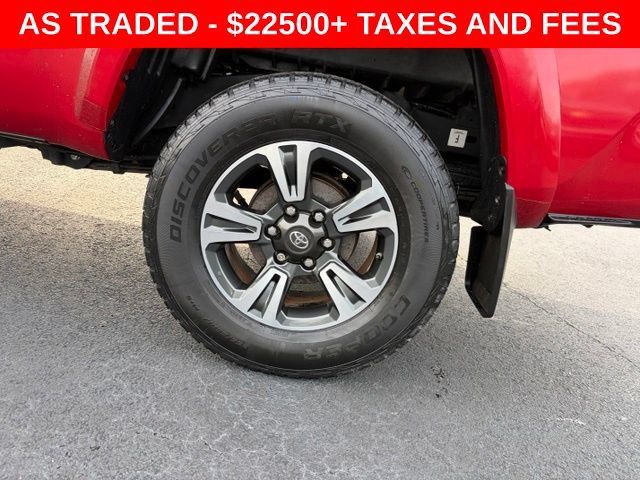 Used 2016 Toyota Tacoma TRD Sport w/ Towing Package AWD/4WD image 10