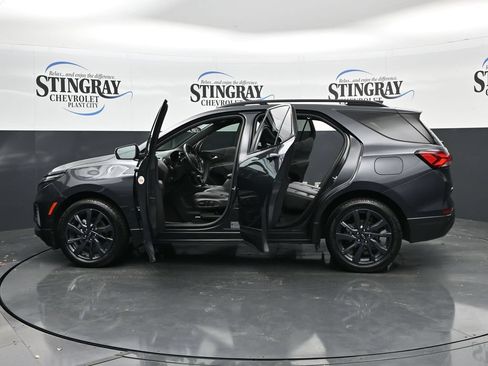 Used 2022 Chevrolet Equinox RS w/ RS Leather Package FWD image 37