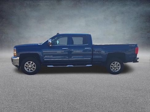 Used 2015 Chevrolet Silverado 2500 LTZ w/ LTZ Plus Package AWD/4WD image 7