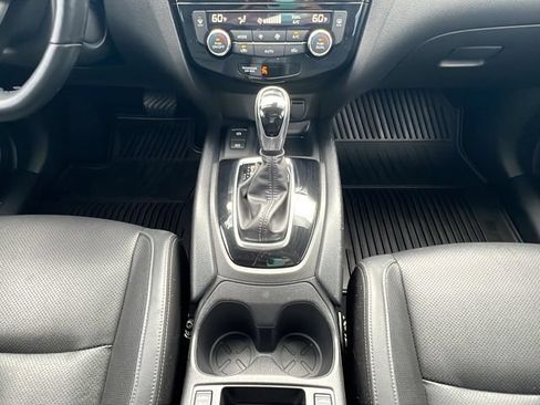 Used 2021 Nissan Rogue Sport SL w/ Premium Package FWD image 15