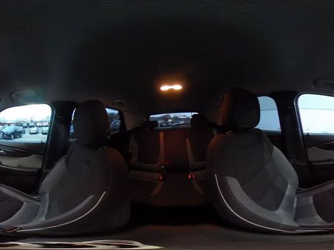 Used 2025 Chevrolet TrailBlazer LT image 40