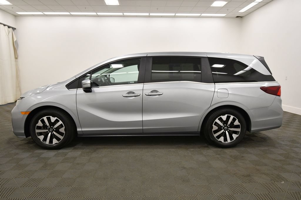 Certified 2025 Honda Odyssey Sport image 4