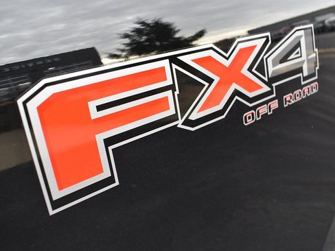 New 2026 Ford F250 Lariat w/ Chrome Package image 8