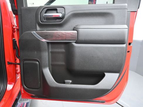 Used 2022 Chevrolet Silverado 2500 LTZ w/ LTZ Plus Package image 16