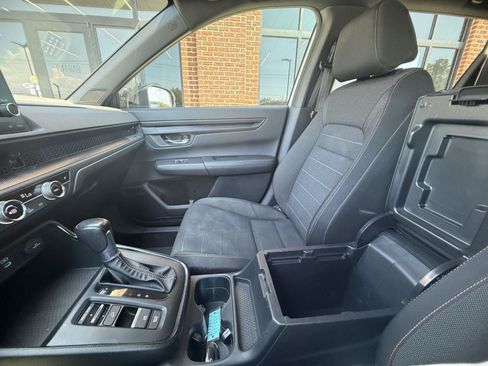 Used 2025 Honda CR-V Sport image 6