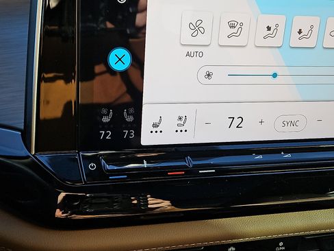 New 2026 Volkswagen Atlas Cross Sport SE image 17