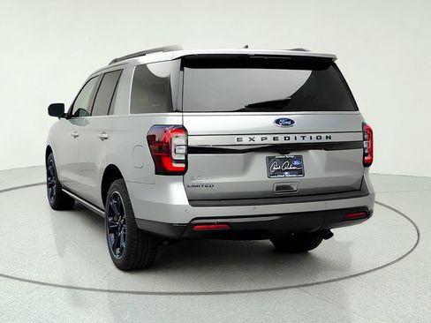 Used 2023 Ford Expedition Limited AWD/4WD image 6