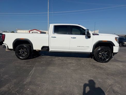 Used 2021 GMC Sierra 3500 Denali w/ Denali Ultimate Package AWD/4WD image 4