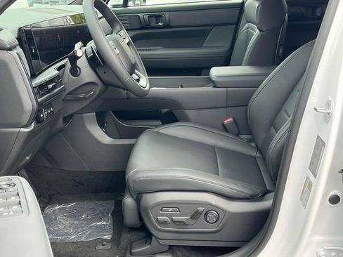 New 2026 Hyundai Santa Fe Calligraphy FWD image 10