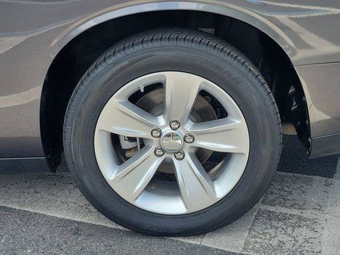 Used 2023 Dodge Challenger SXT RWD image 9