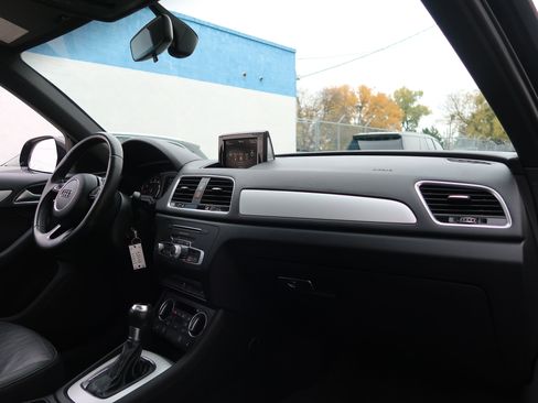 Used 2018 Audi Q3 2.0T Premium image 27