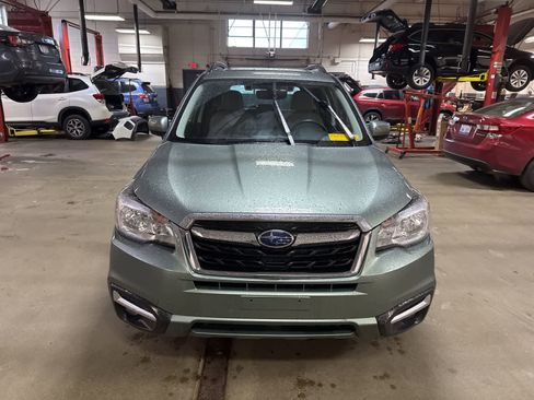 Used 2017 Subaru Forester 2.5i Premium AWD/4WD image 10