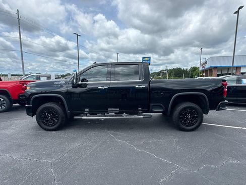 Used 2020 Chevrolet Silverado 2500 High Country w/ Z71 Off-Road Package AWD/4WD image 9