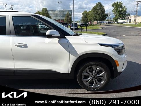 Used 2024 Kia Seltos S AWD/4WD image 6