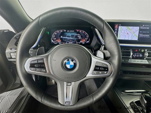 Used 2022 BMW Z4 M40i w/ Premium Package image 11