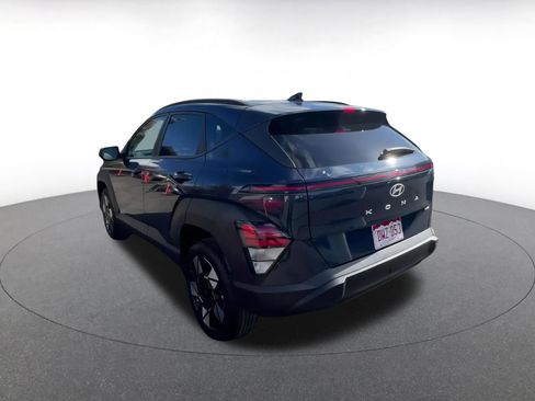 Used 2025 Hyundai Kona SEL image 11