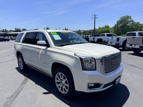 Used 2015 GMC Yukon Denali w/ Open Road Package AWD/4WD image 4