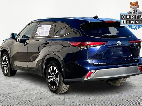 Used 2021 Toyota Highlander XLE image 6