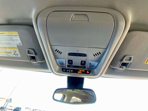 Used 2022 Chevrolet Equinox Premier image 45