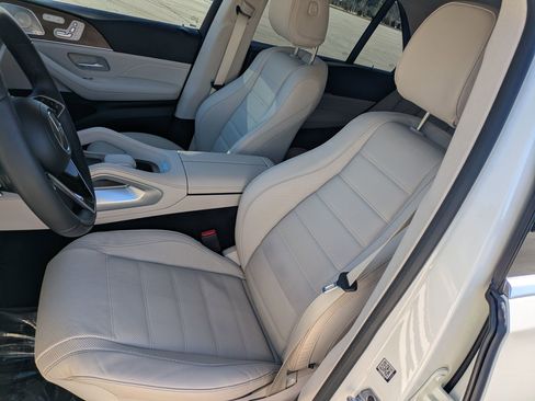 Used 2024 Mercedes-Benz GLE 450 4MATIC image 19