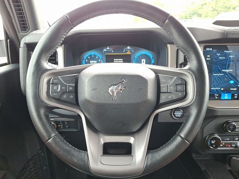 Used 2025 Ford Bronco Outer Banks AWD/4WD image 19
