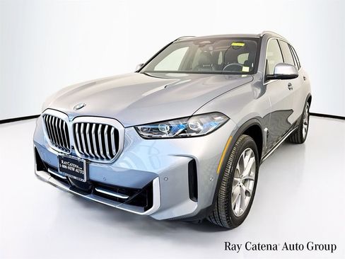 Used 2024 BMW X5 xDrive40i w/ Premium Package AWD/4WD image 3