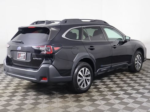 Used 2023 Subaru Outback Premium AWD/4WD image 11
