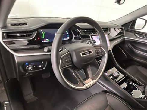 Used 2022 Jeep Grand Cherokee Limited 4xe AWD/4WD image 14