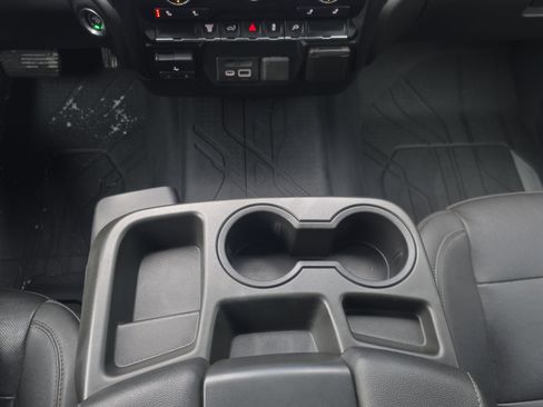 Used 2022 Chevrolet Silverado 2500 LTZ w/ Snow Plow Prep/Camper Package image 30