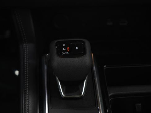 Used 2024 Nissan Pathfinder Platinum AWD/4WD image 21
