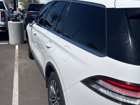 Used 2024 Lincoln Aviator Reserve AWD/4WD image 11