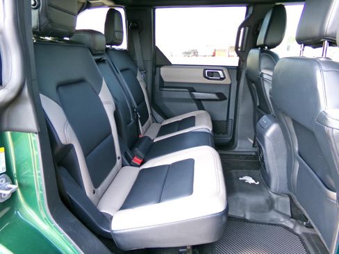 Used 2024 Ford Bronco Wildtrak AWD/4WD image 14