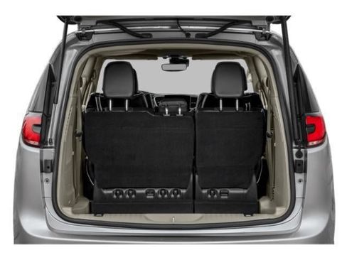 Used 2025 Chrysler Pacifica Limited FWD image 10