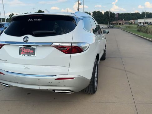 Used 2024 Buick Enclave Premium image 8