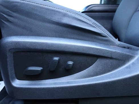 Used 2017 Chevrolet Silverado 1500 LT image 26