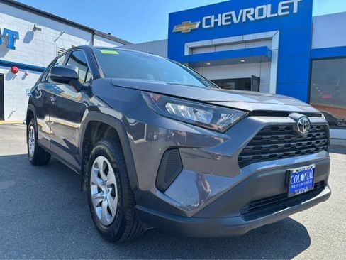 Used 2022 Toyota RAV4 LE image 14