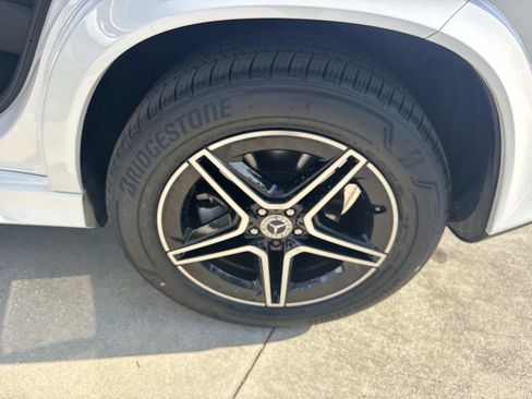 Certified 2025 Mercedes-Benz GLE 450e 4MATIC image 10