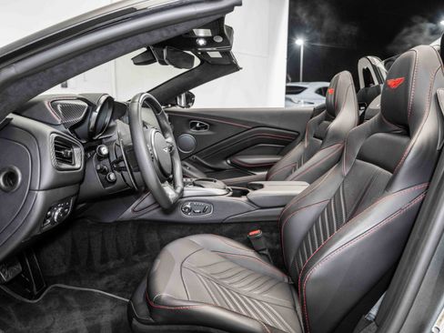Used 2023 Aston Martin V12 Vantage Roadster image 13