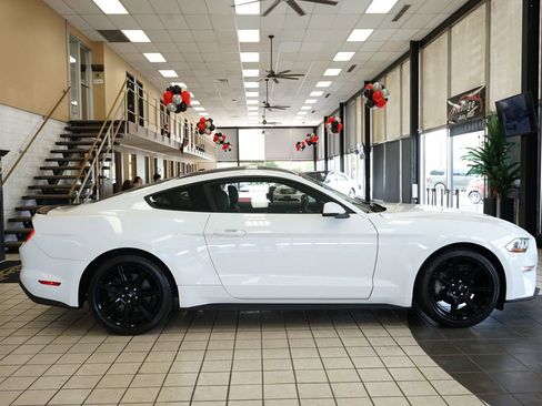 Used 2018 Ford Mustang Premium w/ Equipment Group 201A RWD image 18