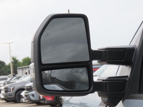 New 2026 Ford F250 Platinum AWD/4WD image 17