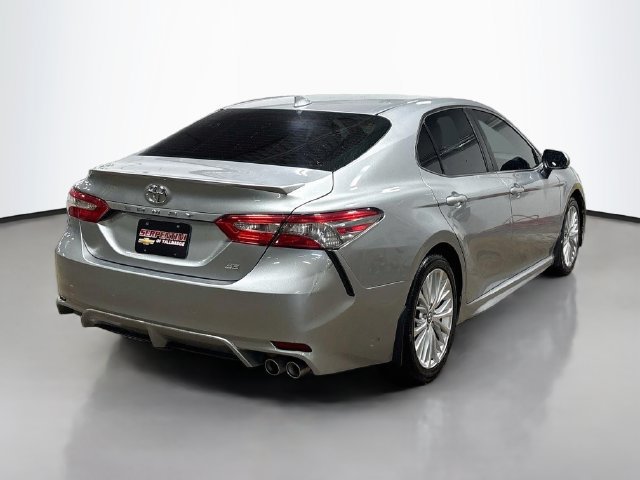 Used 2019 Toyota Camry SE FWD image 7