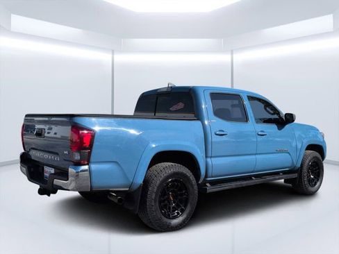 Used 2019 Toyota Tacoma SR5 RWD image 3
