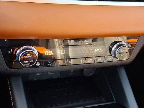 Used 2024 Mitsubishi Outlander SEL image 19