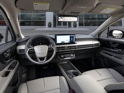 New 2026 Lincoln Corsair Premiere image 9