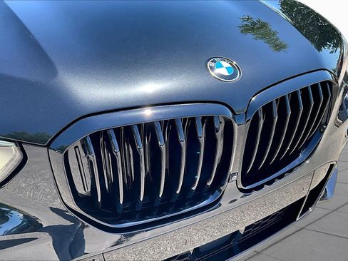 Used 2022 BMW X5 sDrive40i w/ M Sport Package RWD image 32