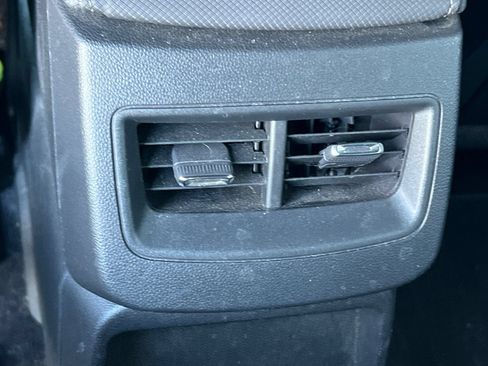 Used 2024 Chevrolet Equinox EV LT FWD image 38