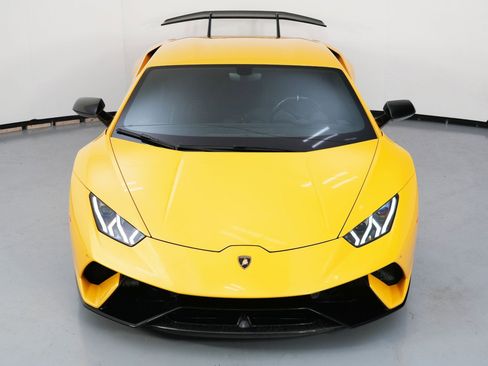 Used 2018 Lamborghini Huracan Performante image 53