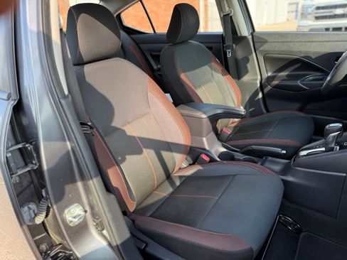 Used 2020 Nissan Versa SR w/ Convenience Package FWD image 20