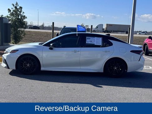 Used 2022 Toyota Camry XSE image 3